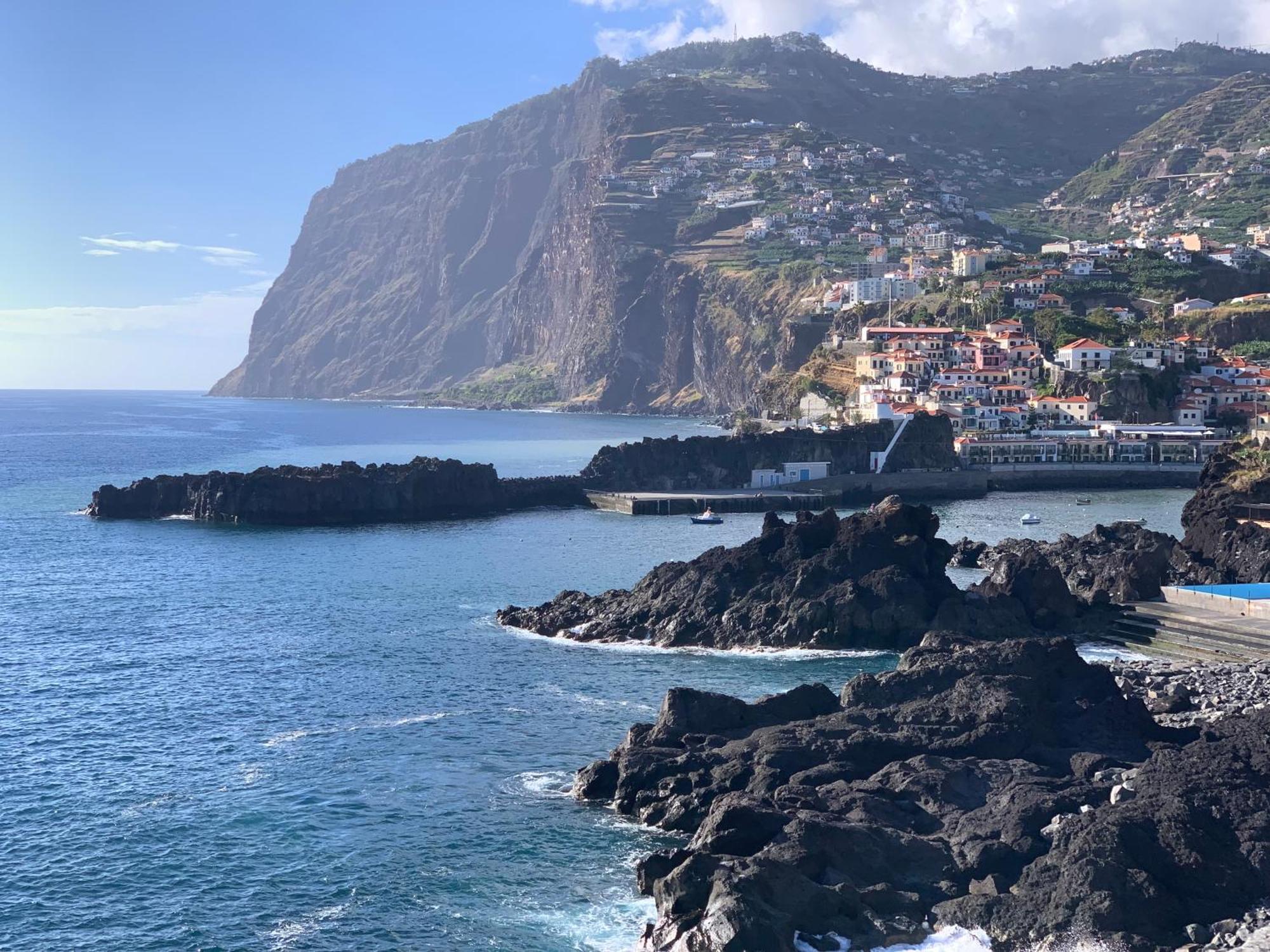 Pakisa-holidays * Funchal (Madeira)